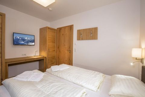 Direkt im Zentrum von Neukirchen am Großvendiger, mitten im Nationalpark Hohe Tauern und unmittelbar neben dem Lift liegt dieser prachtvolle und luxuriöse Apartmentkomplex. Die perfekte und hochwertige Verarbeitung, verbunden mit viel Platz und Komfo...