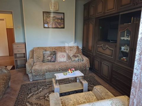 Location: Istarska županija, Labin, Labin. We are selling an apartment in a great location in the town of Labin. The apartment itself is located on the 2nd floor of a residential building, which is great because you don't have a lot of stairs to walk...