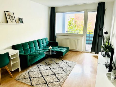 Newly renovated and modernly furnished small 70qm apartment (3rooms) in Düsseldorf/Eller. This cozy and light flooded Apt. impresses with its spacious layout and the modern furniture. The Living area presents itself with a stylish green couch to rela...