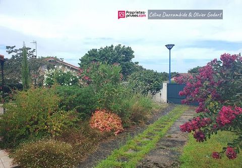 EXCLUSIVITE: Mées est une commune très demandée car idéalement située entre la côte et Dax avec accès très rapide à la 4 voies. Ville très agréable prête à accueil une nouvelle famille qui trouvera son cocon dans cette maison: Dotée d'un séjour, de t...