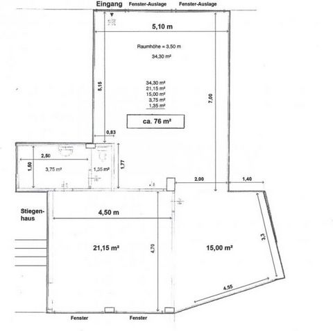 We are pleased to offer you an excellently located commercial unit in a residential and commercial building. This attractive unit, currently occupied by the owner, impresses with its central location and high footfall, which makes it an ideal locatio...