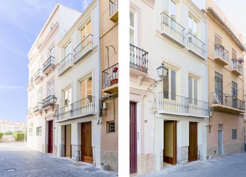 Welkom bij El Postigo een nieuw luxe project gelegen in het hart van het Centro Histórico van Malaga Dit nieuw ontwikkelde appartement op de middelste verdieping is een waar pareltje Deze luxe residentie biedt een perfecte mix van elegantie comfort e...