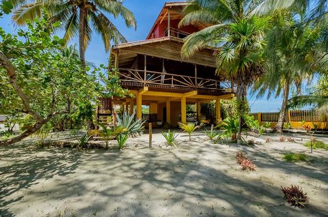 Casa Pura Vida befindet sich etwa 3,5 Meilen südlich von San Pedro Town (1,5 Meilen von der asphaltierten Straße entfernt).  South Ambergris Caye ist der begehrteste und sicherste Teil der Insel mit seinem Höflichkeitspatrouillendienst und dem kleine...