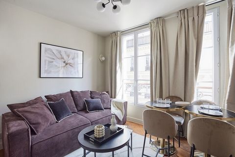 The apartment is located on the 1st floor with an elevator, it is ideally located in the heart of Paris, 9 minutes from L'HOTEL DE VILLE. You will be in a completely secure building. A laundry room is at your disposal in the building. The apartment i...