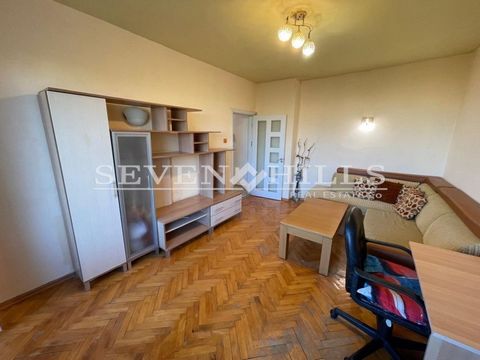 Angebotsnummer: 620038 Immobilienagentur 'SEVEN HILLS' verkauft eine Wohnung mit drei separaten Zimmern mit einer Gesamtfläche von 61 m². Es befindet sich im Stadtteil. Gagarin, in der Nähe der Messe, des Restaurants 'La Dolce Vita', des Kindergarten...