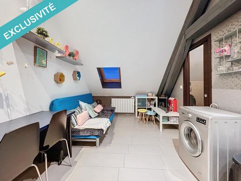 Metz centre : Situé en arrière cour et dans un petit immeuble, en plein coeur du centre piétonnier, plateau de trois appartements indissociables. Les trois appartements ont été rénovés entièrement et sont actuellement loués 1430€ / mois HC. Cuisines ...