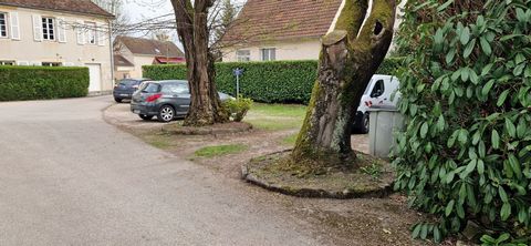 Ihre Bersot Immobilienagentur Dijon bietet Ihnen diesen offenen Parkplatz in der Rue de l'Ile in Dijon an. Das Hotel liegt in einer ruhigen Privatresidenz. Für weitere Informationen oder um einen Besichtigungstermin zu vereinbaren, wenden Sie sich bi...