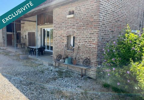 RARE ancienne ferme rénovée avec terrain et dépendances à 10 min de LONS LE SAUNIER ( JURA )