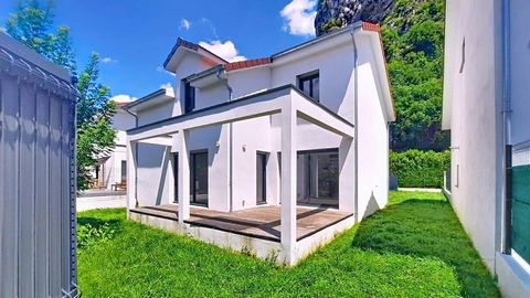 MAGNIFIQUE VILLA CONTEMPORAINE DE 2019