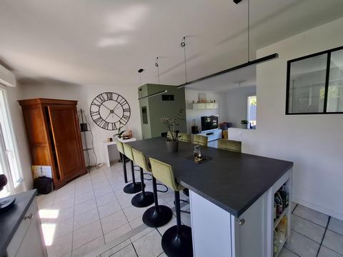 GRANDE MAISON FAMILIAL, 6 CHAMBRES, AVRILLE