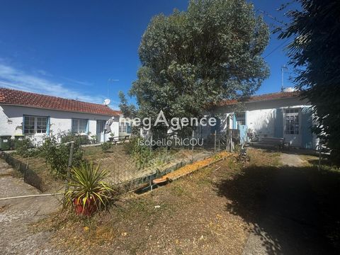 DOLUS D'OLERON, MAISON CHARENTAISE env. 220M² sur 540m²