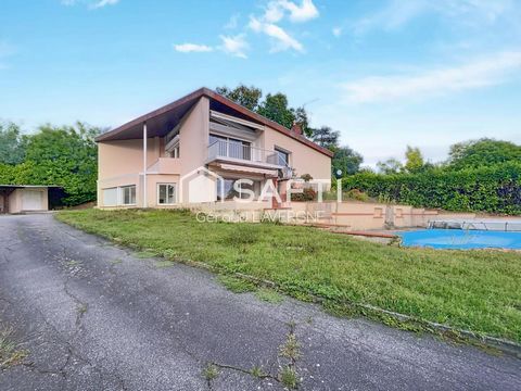 Maison a rénover entièrement. Fort potentiel