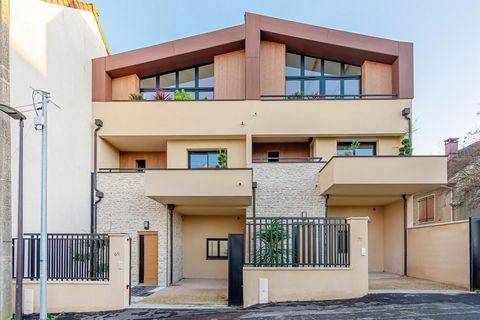 Maison d'architecte exceptionnelle 6 pièces à 5 minutes à pied de la ligne 7