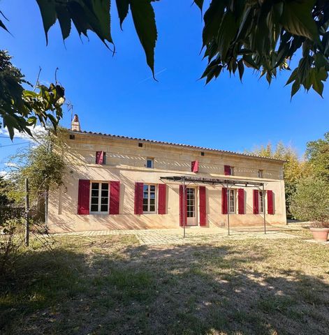 Maison en pierre au coeur de la nature