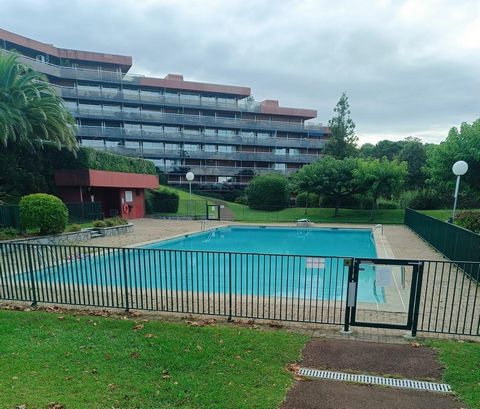 Appartement de 2 pièces 32m2 avec parc et piscine