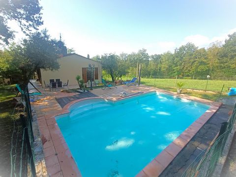 Maison t4 de plein pied avec grand terrain et piscine