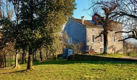 Proche Figeac, maison de maître rénovée + parc de 3900m²