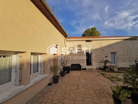 Maison de plain pied en pierre rénovée avec style
