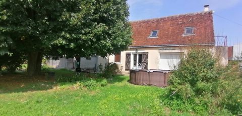 Dans la campagne de Neuvy Le Roi.