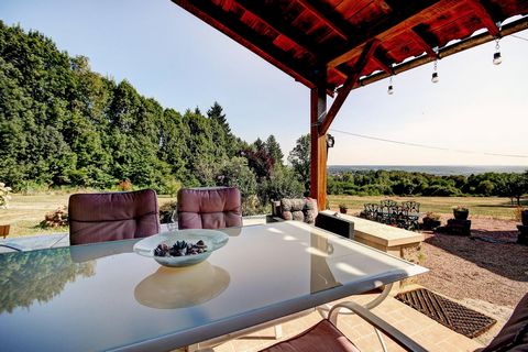 ? Propriété d’exception avec vue panoramique – Champs-Romain (24470)