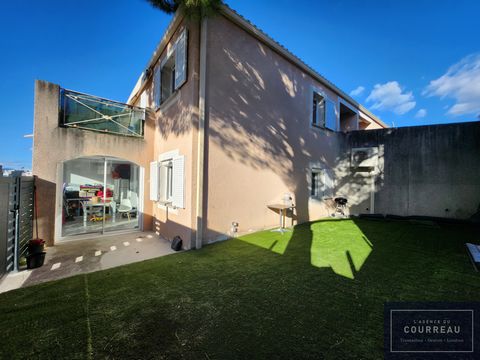L'agence du courreau vous propose ce magnifique de type T3 avec jardin sur Castelnau-le -lez. Un appartement en rez-de jardin d'une superficie de 60m2 avec un jardin de 50m2 a été entièrement rénové en 2024 avec des matériaux de qualité, il est proch...