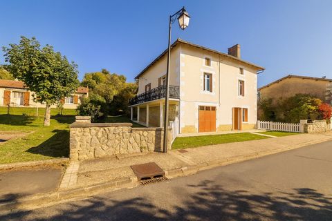 Alloue - Maison avec 4 chambres, garage, terasse couverte, jardin