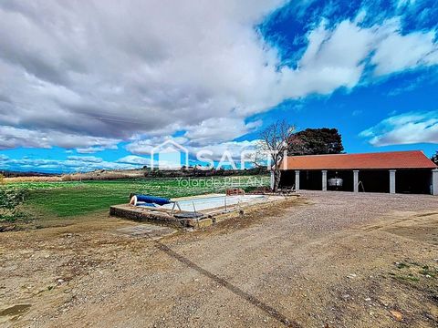 Maison dans domaine avec piscine