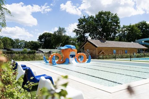 This pleasant, comfortable and detached tent lodge is located at Resort Kaatsheuvel, which opened in 2019 and is only 2 km from the world-famous amusement park De Efteling. Here, you can experience the comfort of camping, but with the luxury of a hol...