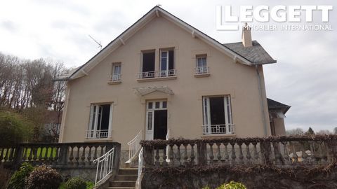 A19647CAT15 - A large traditional family home, that is ready to be transformed by the new owners. The potential for this house, to be converted to a small bed and breakfast, gite or to be a large modern family home. Entry through a grand doorway into...