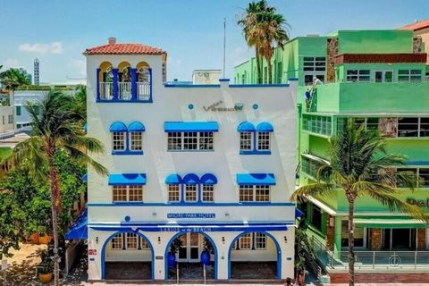 Deze trofee-accommodatie biedt meerdere inkomstenbronnen en 50 voet voorgevel op de iconische Ocean Drive in South Beach. Op het hoogste niveau omvat deze accommodatie voor gemengd gebruik een prachtig ontworpen high-end restaurant (ca. 5000 SF), met...