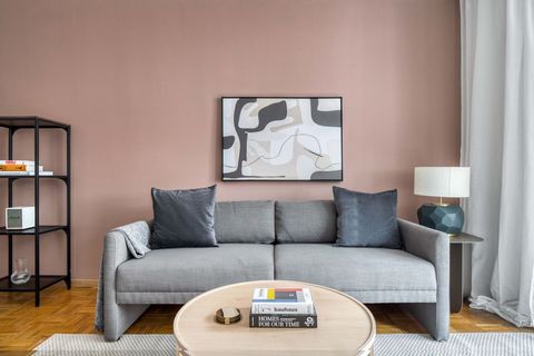 For stays longer than 1 month, we offer custom pricing. Please reach out for an exact quote! Show up and start living from day one in Vienna with this lovely two-bedroom apartment. You’ll love coming home to this thoughtfully furnished, beautifully d...