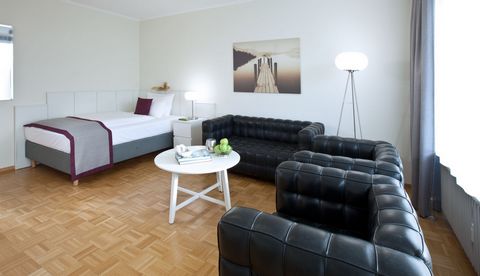 This apartment is located at the gates of Düsseldorf, in the beautiful garden city of Meerbusch - a vital and central location with optimal transport connections. The apartment is equipped with a wide box spring bed (1.40mx 2m). A cozy seating area i...