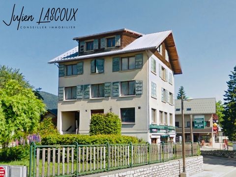 Dpt Isère (38), à vendre MEAUDRE immeuble à découper de 700 m2