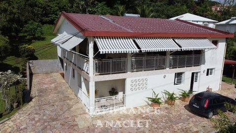 Dpt Martinique (972), à vendre LE LAMENTIN Villa F4+F3+F2 sur 1754 m² de terrain