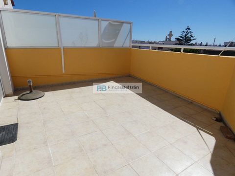 Floor 4th, apartment total surface area 102 m², usable floor area 90 m², double bedrooms: 2, 2 bathrooms, air conditioning (hot and cold), age ebetween 10 and 20 years, built-in wardrobes, lift, ext. woodwork (aluminum), kitchen, state of repair: in ...