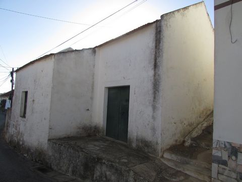 House destined to Adega na Pedra D'Ouro - Alenquer Ground floor house with a room and an area of 68 m. Create Your Workshop/ Weekend Retreat near all accessibility! Mark your visit now!!!!!!! 1