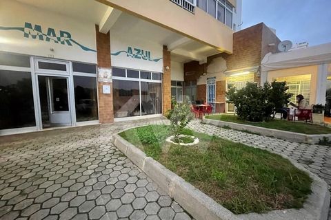 Unique opportunity to acquire a commercial space, with an attractive value, to be remodeled, located just a few steps from the stunning Praia do Vau, in Portimão. This commercial space is designed to cater to the needs of various types of businesses....