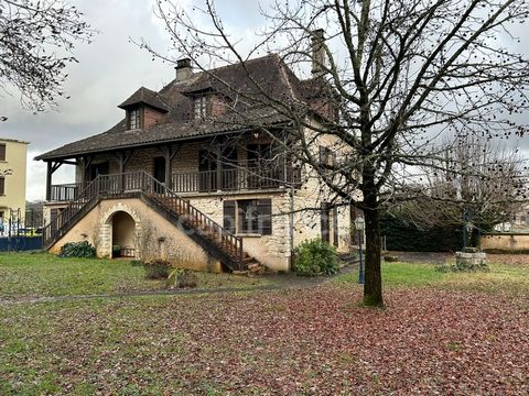 Dpt Dordogne (24), à vendre EXCIDEUIL maison P9 de 313,24 m² - Terrain de 1 692,00 m² - Plain pied