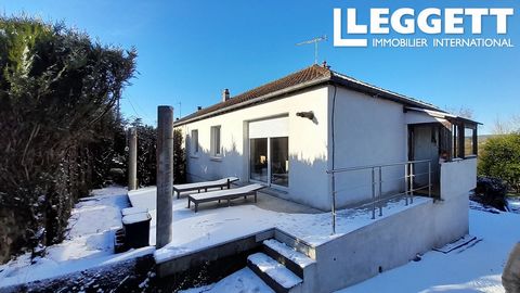 A26495AND61 - Semi-detached house completely renovated on full basement with entrance, living room, fitted and equipped kitchen, 2 bedrooms, bathroom, WC. Total basement and land 786 m² Les informations sur les risques auxquels ce bien est exposé son...