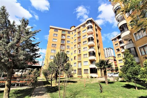 Renovated Sea View Apartment Near Metro in İstanbul Kartal Kartal district has become an attractive center for both local and foreign investors. The region stands out by providing easy access to both the Anatolian and European sides. Additionally, th...
