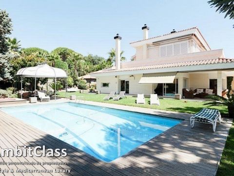 COMFORT WITHOUT LIMITS BARCELONA. MARESME COAST. ALELLA In the high standing private urbanization Can Teixidor, with private security and sports and social club, is this magnificent mansion mixture of Mediterranean and neoclassical style, full of lux...