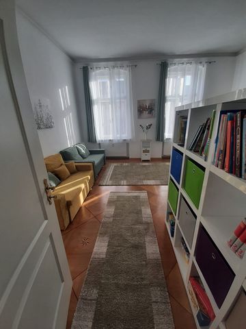 The apartment is located in the city center, which is internationally known for its castles and parks. It's just five minutes from the apartment to the Brandenburg Gate and pedestrian zone with numerous shopping opportunities. The tram and bus stop i...
