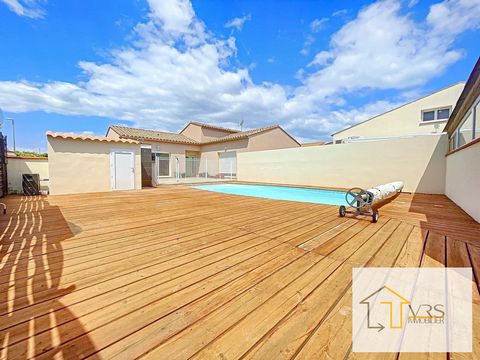 Located in La Palme (11), 10 minutes from the beaches, in a popular tourist area, come and discover this beautiful villa 4 faces on one level with a living area of 145 m2. The house located on a plot of 966 m2 consists of a large entrance with cupboa...