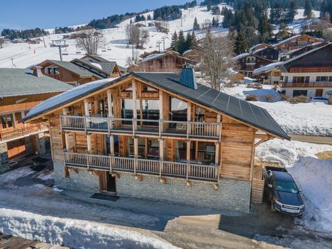 Chalet Le Cerf Voland is located at an altitude of 1230 metres in the heart of the Espace Diamant ski area. An authentic Savoyard chalet of 245 m2, totally private with indoor swimming pool, sauna and Jacuzzi in the heart of the village of Crest-Vola...