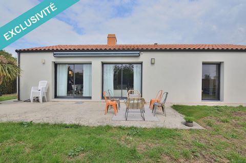 Malika Pulcina et Jérôme Babarit vous propose cette maison située à L'Île-d'Olonne. Elle bénéficie d'un emplacement qualitatif, alliant tranquillité et proximité des sentiers pédestre. Cette commune dynamique offre un cadre de vie agréable, à seuleme...