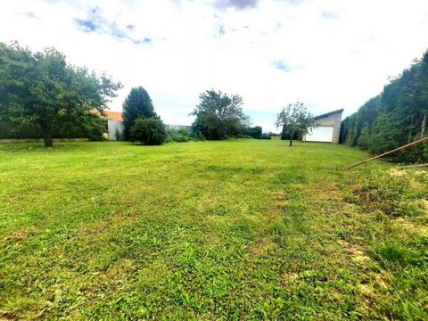 SPOY (20 minutes from DIJON North): sale of a building plot, partially serviced, with a surface area of 669m2, with garage. Free of builder. To be seized! Sale price: 119.500 € (agency fees paid by seller). Mdt n°160. Contact: ... Mail: ... Agency fe...