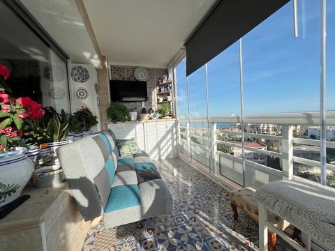 Charming 2-bedroom apartment located in the Eurosol area (La Carihuela). The living room has a large window leading to a splendid enclosed terrace with glass, allowing it to be used all year round. Panoramic views of the Mediterranean Sea as a backdr...