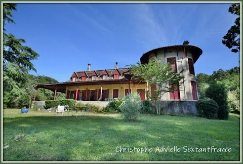 The countryside in Bergerac for this superb residence with its particular architecture and incredible charm. You will discover this unique property at the end of a path, well sheltered from view in its green setting with century-old trees. The origin...