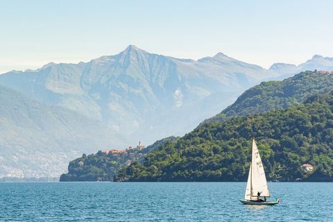 Nel Residence Cielo d’Italia in Zoverallo, a 2,5 km da Intra, offriamo un appartamento bilocale con vista bellissima sul lago e le circondanti montagne il comfort dell’arredamento degli interni offre l'ambiente ideale per una vacanza rilassante. Qui ...