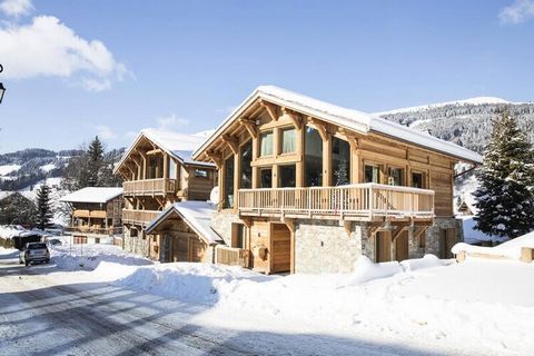 Situé au cœur des Portes du Soleil, le plus grand domaine skiable d’Europe, Les Gets est un formidable terrain de jeux en hiver comme en été. Avec son Label « Famille plus », gage de qualité, Les Gets vous assure un accueil et des activités à la haut...